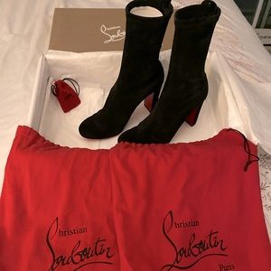 Christian Loubutin Gena Bootie 85 velours stretch black